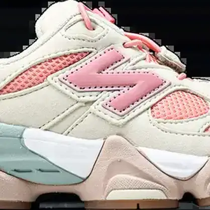 New Balance 9060 de suela robusta, zapatilla de estilo trail para caminos fáciles