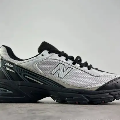 New Balance running de los 2000, zapatilla de estilo trail para caminos fáciles